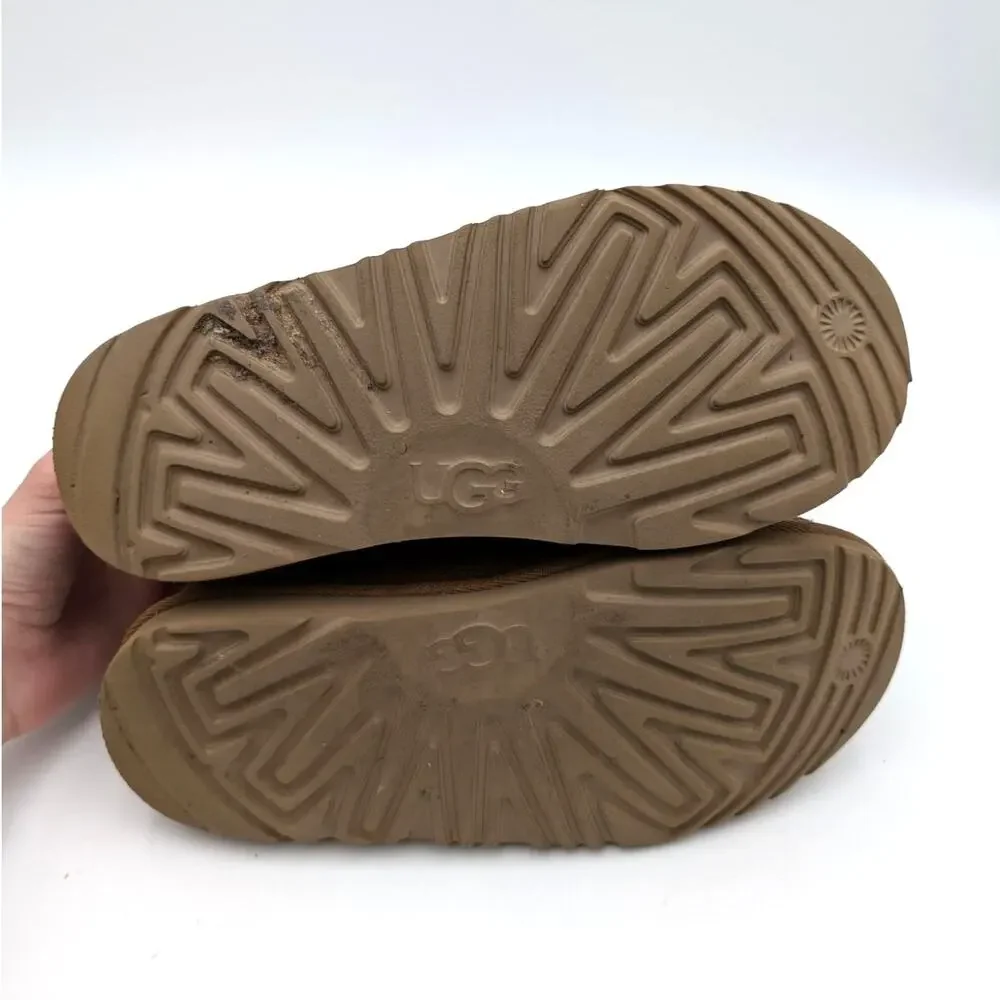 UGG Neumel II Water Resistant Chukka Boots Lace-Up Kid's Chestnut Size US5 EU37